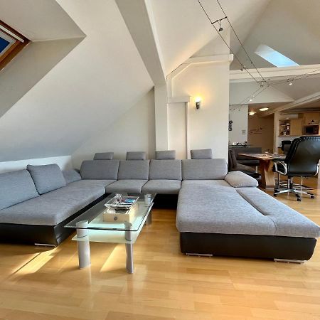 Atemberaubendes Loft Mit Pool Apartment Viena Exterior foto